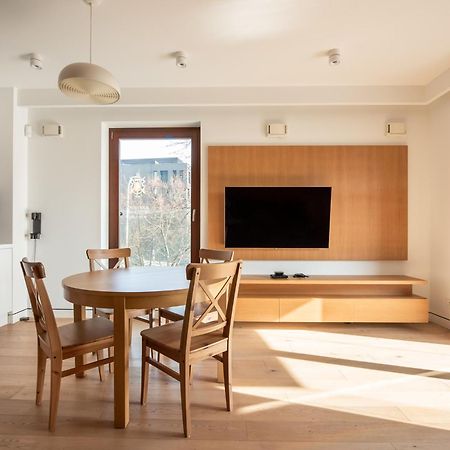 Solec Cristal Home Apartment Warsawa Bagian luar foto