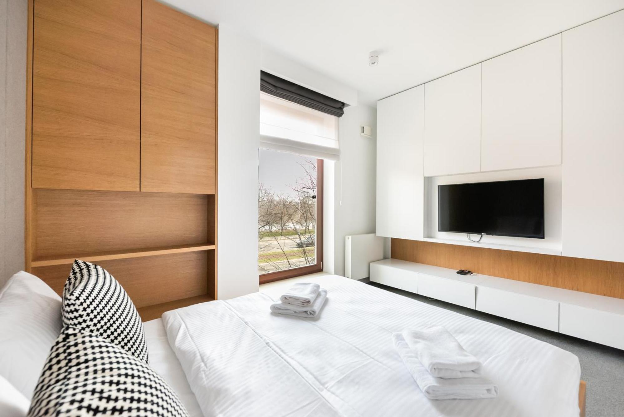 Solec Cristal Home Apartment Warsawa Bagian luar foto